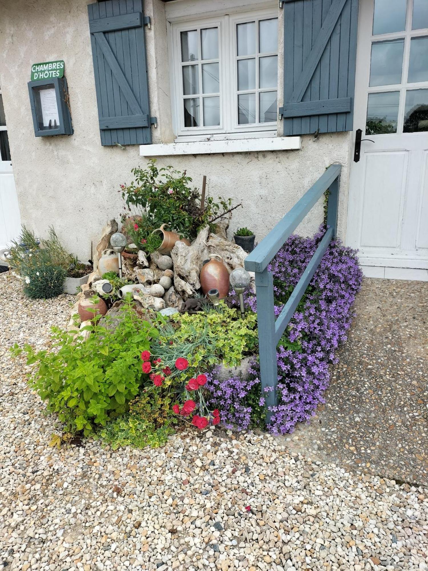 La Ferme Des Bigornes Hotel Châtillon-sur-Indre Exterior photo